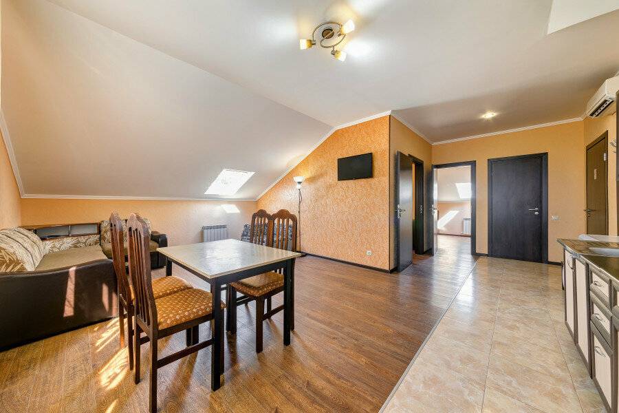 Фотографии номера Апартаменты с 2 спальнями в Гостинице Вавилон Геленджик